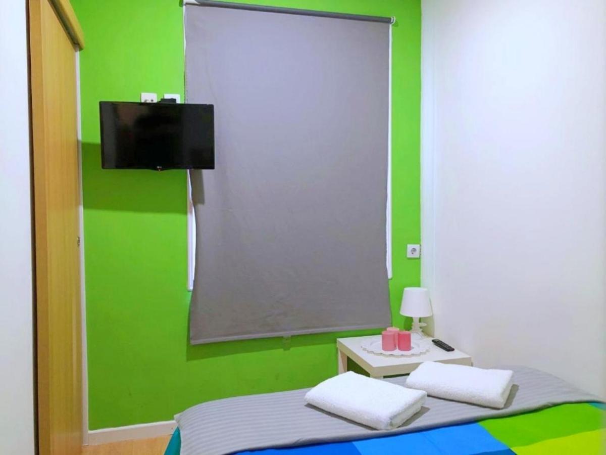 Apartamentos Smartrenting Gran Via Madrid Bagian luar foto